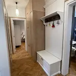 Antique Theatre 3 - Retro Appartement *