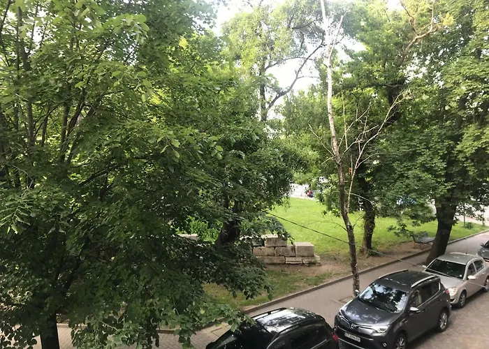 Antique Theatre 3 - Retro