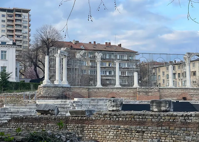 Апартаменты Antique Theatre 3 - Retro *